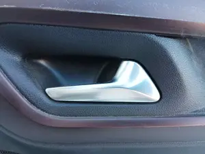 Foto de MANETA INTERIOR DELANTERA DERECHA PEUGEOT RIFTER 1.5 Blue-HDI FAP (131 CV / 96 KW) referencia 98182872VV