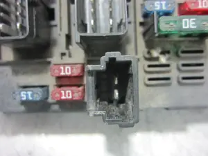 Foto de NO IDENTIFICADO PEUGEOT 307 (S1)(04.2001) 1.6 16V CAT (109 CV / 80 KW) referencia 9644038680 foto 2