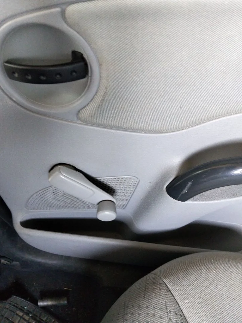 Foto de ELEVALUNAS TRASERO DERECHO CITROEN C3 referencia 922498