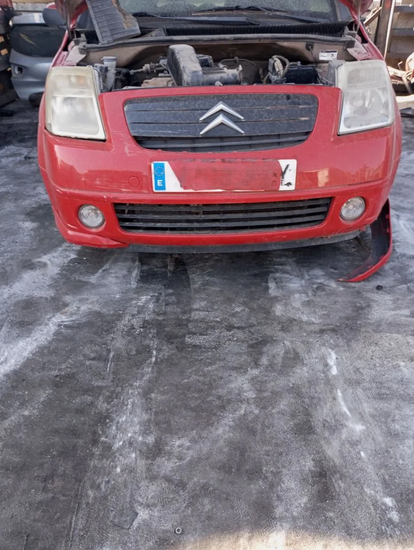 Foto de PARAGOLPES DELANTERO CITROEN C2 1.4 (73 CV / 54 KW)