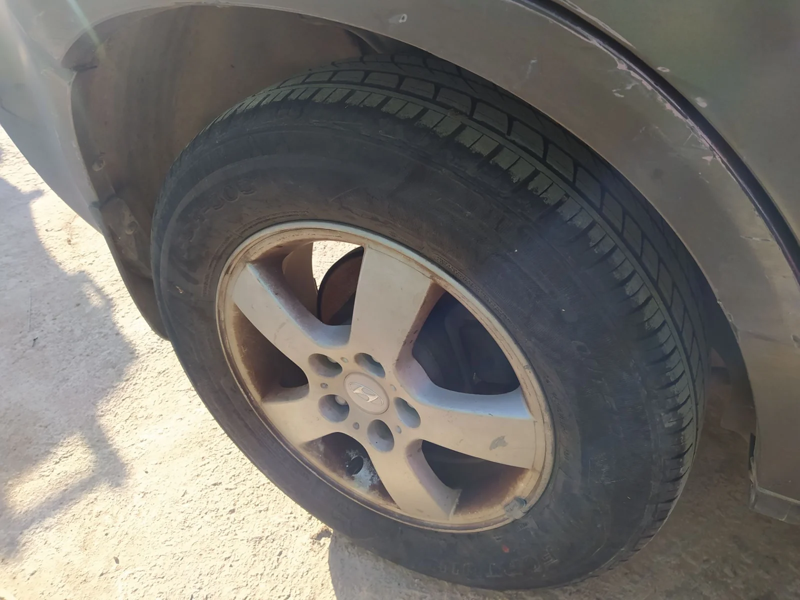 Foto de BRAZO SUSPENSION TRASERO DERECHO HYUNDAI TUCSON (JM) 2.0 CRDi CAT (113 CV / 83 KW) referencia 55210-2E510