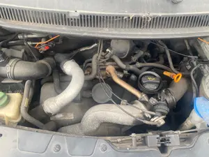 Foto de MOTOR ARRANQUE VOLKSWAGEN T5 TRANSPORTER BUS (7H) 2.5 TDI (131 CV / 96 KW) referencia 02M911023Q