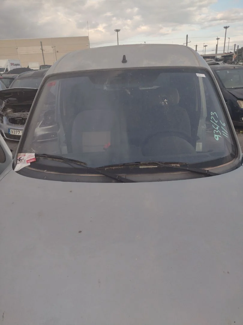 Foto de PARABRISAS PEUGEOT PARTNER (S2) 1.9 Diesel (69 CV / 51 KW) referencia 8116V4