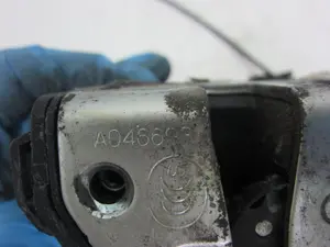 Foto de CERRADURA PUERTA DELANTERA DERECHA TOYOTA AURIS (E15) referencia A046693 foto 2