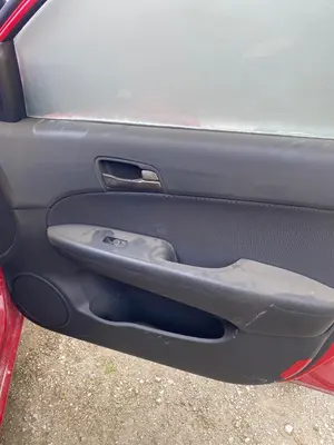 Foto de GUARNECIDO PUERTA DELANTERA DERECHA HYUNDAI I30 (FD) 1.6 CRDi CAT (116 CV / 85 KW)