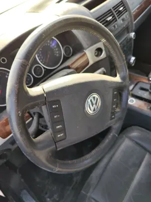 Foto de VOLANTE VOLKSWAGEN TOUAREG (7L6) 4.2 V8 32V FSI (350 CV / 257 KW) referencia 3D0419091T FKZ