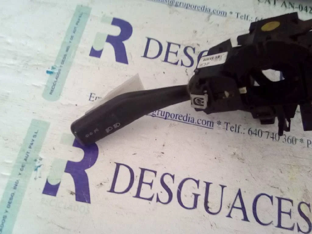 Foto de MANDO INTERMITENTES SKODA SUPERB (3T4) referencia 1K0953513G9B9