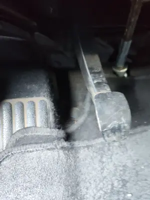 Foto de PEDAL EMBRAGUE RENAULT MEGANE II BERLINA 5P 1.5 dCi Diesel (101 CV / 74 KW)