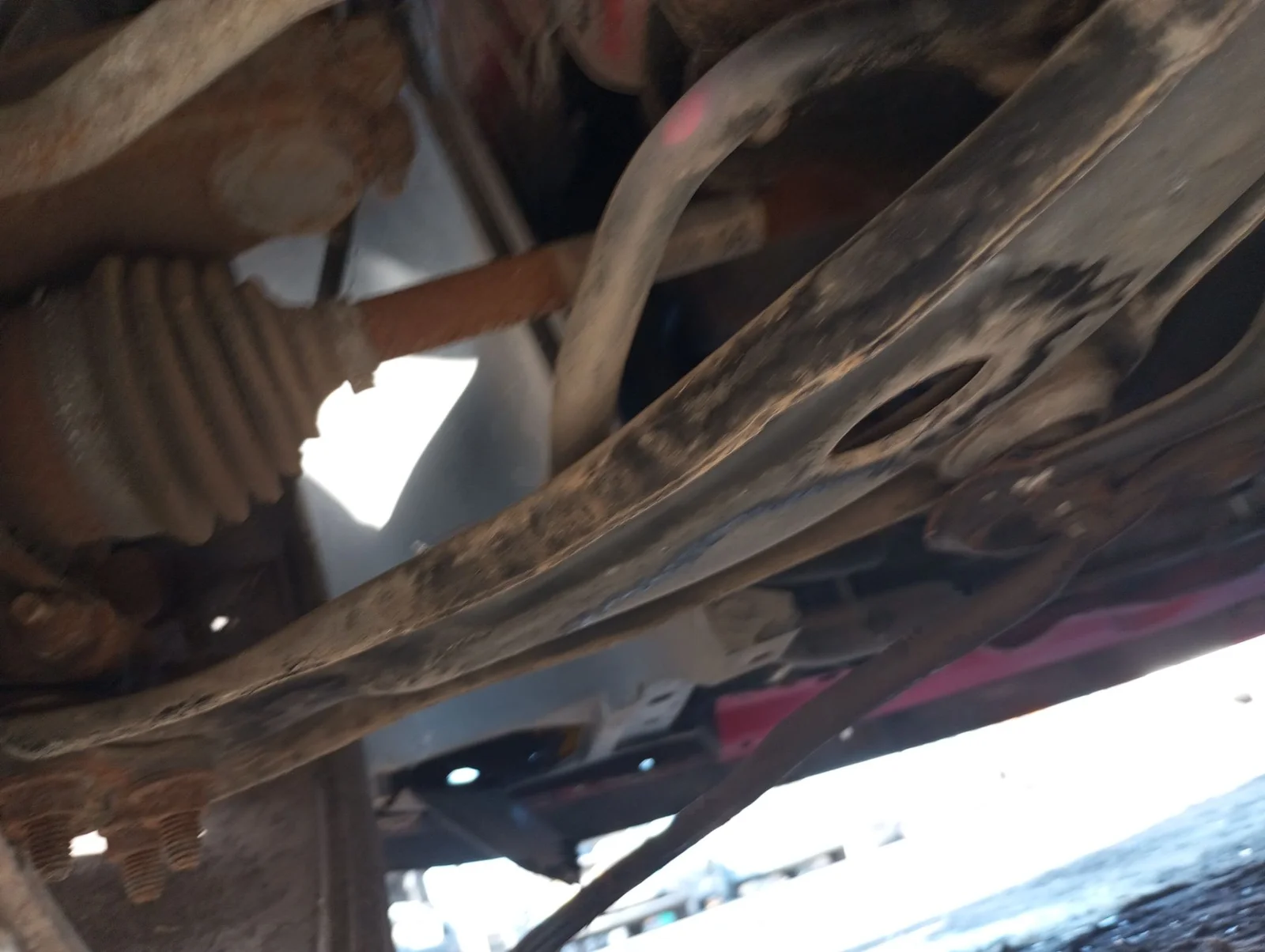 Foto de BRAZO SUSPENSION DELANTERO IZQUIERDO CITROEN C2 1.4 (73 CV / 54 KW)