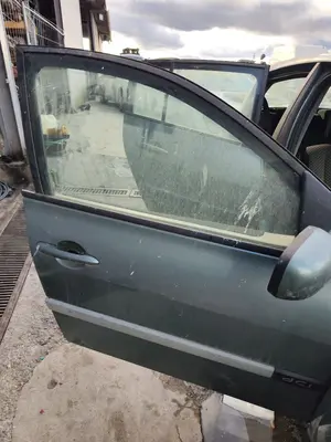 Foto de LUNA DELANTERA DERECHA RENAULT MEGANE II BERLINA 5P 1.5 dCi Diesel (101 CV / 74 KW) referencia 8200211198