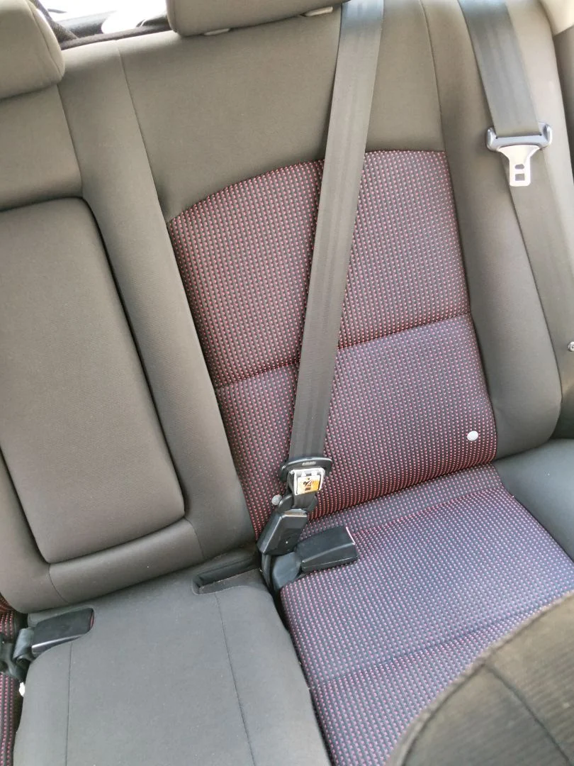 Foto de ASIENTOS TRASERO IZQUIERDO MAZDA 3 BERLINA (BK) 1.6 16V CAT (105 CV / 77 KW)