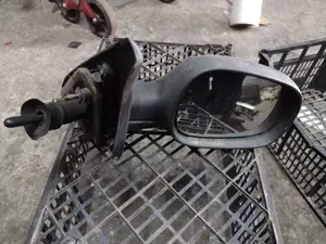 Foto de RETROVISOR IZQUIERDO RENAULT MEGANE I BERL./ BERL. CON PORTÓN (BA0) 1.5 CAT (75 CV / 55 KW)