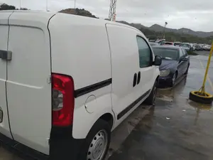 Foto de PILOTO TRASERO DERECHO PEUGEOT BIPPER TEPEE 1.3 16V HDi FAP (75 CV / 55 KW)