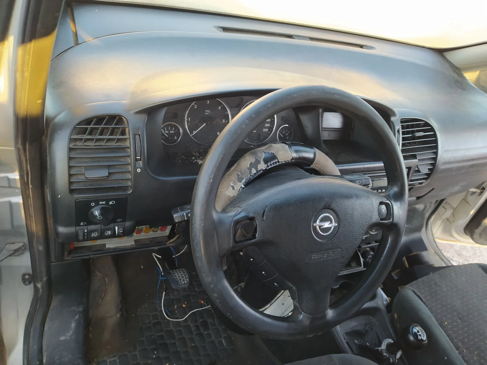 Foto de ANILLO AIRBAG OPEL ZAFIRA A 2.0 DTI (101 CV / 74 KW) referencia 9199636