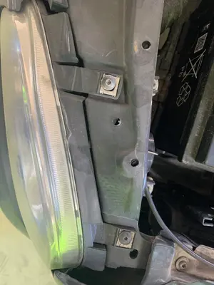 Foto de FARO IZQUIERDO VOLKSWAGEN GOLF IV BERLINA (1J1)(10.1997) 1.9 TDI (101 CV / 74 KW) referencia 1J1941017F foto 2