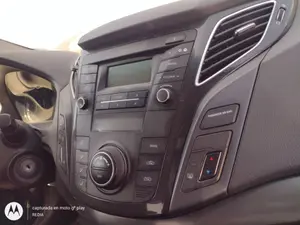 Foto de SISTEMA AUDIO / RADIO CD HYUNDAI I40 (VF) 1.7 CRDi CAT (136 CV / 100 KW)