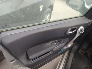 Foto de RETENEDOR PUERTA RENAULT MEGANE II CLASSIC BERLINA 1.6 16V (112 CV / 82 KW) referencia 7782703199