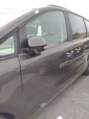 Foto de PUERTA DELANTERA IZQUIERDA SEAT ALHAMBRA (710) 2.0 TDI (140 CV / 103 KW) referencia 7N0831055AF