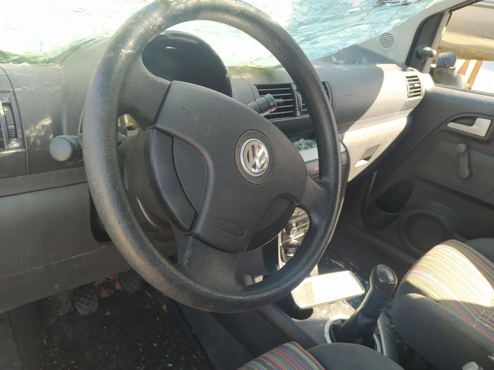 Foto de VOLANTE VOLKSWAGEN FOX (5Z1)(04.2005) 1.4 (75 CV / 55 KW) referencia 5Z0419091ACFKZ