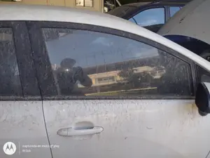 Foto de LUNA DELANTERA DERECHA KIA RIO (UB) 1.2 CAT (86 CV / 63 KW) referencia 824211W000