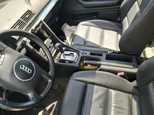 Foto de WARNING AUDI A4 BERLINA (8E) 2.5 V6 24V TDI (180 CV / 132 KW)