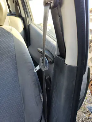 Foto de CINTURON SEGURIDAD DELANTERO IZQUIERDO FIAT II PUNTO (188) BERLINA 1.3 JTD CAT (69 CV / 51 KW) referencia 0735347170