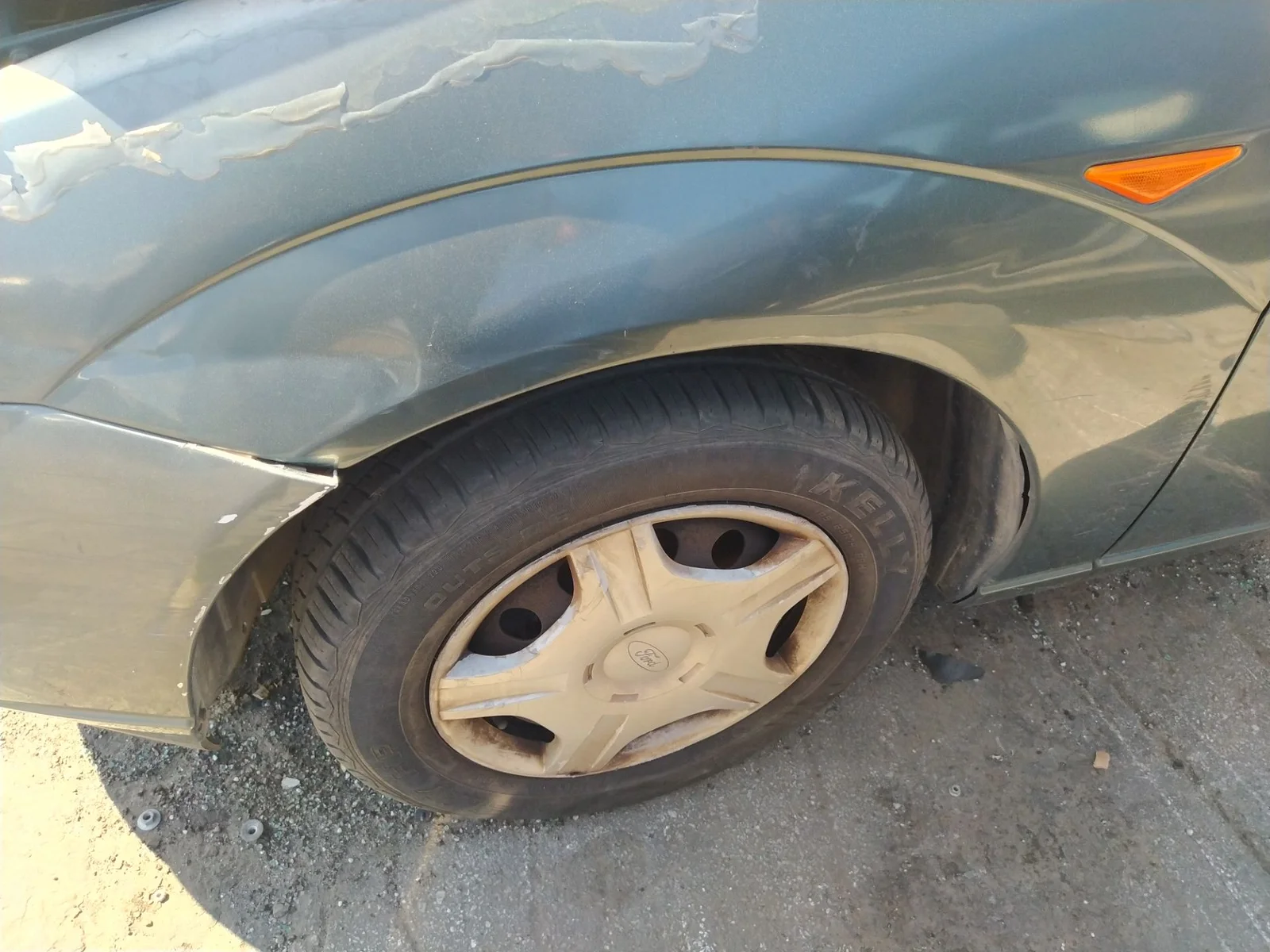 Foto de MANGUETA DELANTERA IZQUIERDA FORD FOCUS BERLINA (CAK) 1.8 TDCi CAT (101 CV / 74 KW) referencia 1079000