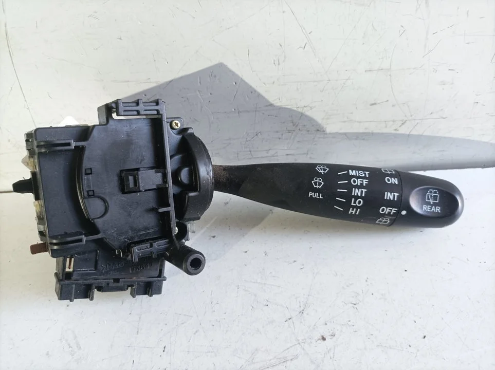 Foto de MANDO LIMPIA TOYOTA RAV4 (A2) 1.8 16V CAT (125 CV / 92 KW) referencia 173647