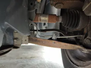 Foto de BRAZO SUSPENSION DELANTERO IZQUIERDO RENAULT MEGANE II BERLINA 5P 1.5 dCi Diesel (101 CV / 74 KW)