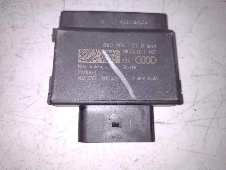 Foto de MODULO ELECTRONICO AUDI A5 COUPE (F53) referencia 8W0906121B