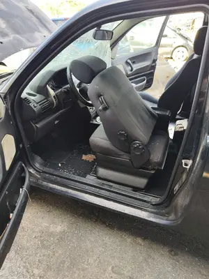 Foto de GOMAS CONTORNO PUERTA LAND ROVER FREELANDER (LN) 2.0 Td4 CAT (109 CV / 80 KW)