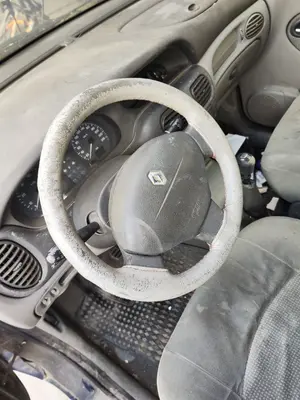 Foto de VOLANTE RENAULT SCENIC I (JA...) 1.9 dCi Diesel CAT (102 CV / 75 KW) referencia 7700429734