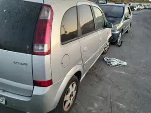 Foto de BARRA ESTABILIZADORA TRASERA OPEL MERIVA 1.7 16V CDTI (101 CV / 74 KW) referencia 90495074