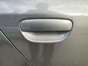 Foto de MANETA EXTERIOR TRASERA DERECHA AUDI A6 BERLINA (4B2) 2.4 V6 30V (165 CV / 121 KW) referencia 4B0839208  FKZ