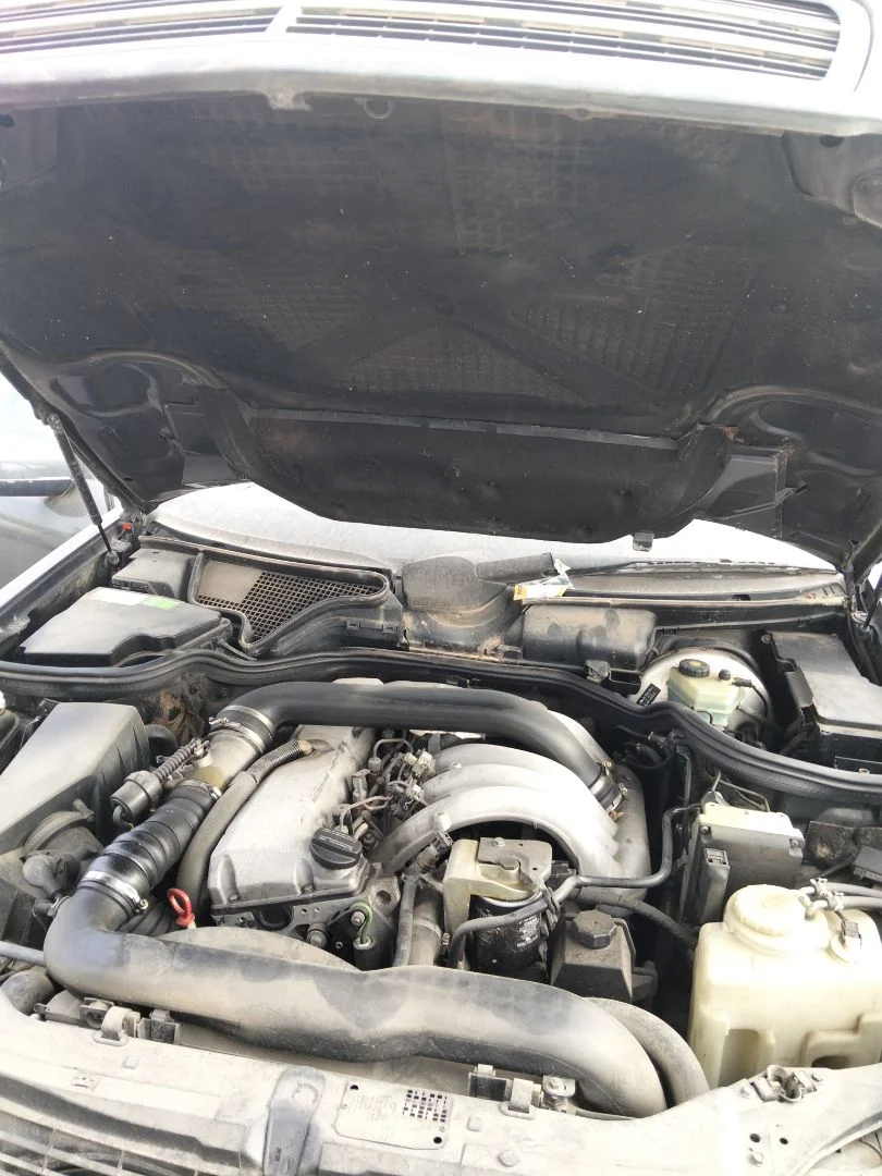 Foto de CAPO MERCEDES-BENZ CLASE E (BM 210) BERLINA referencia A210880035728