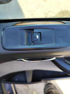Foto de MANDO ELEVALUNAS DELANTERO DERECHO CITROEN C8 2.0 HDi CAT (RHK / DW10UTED4) (120 CV / 88 KW)