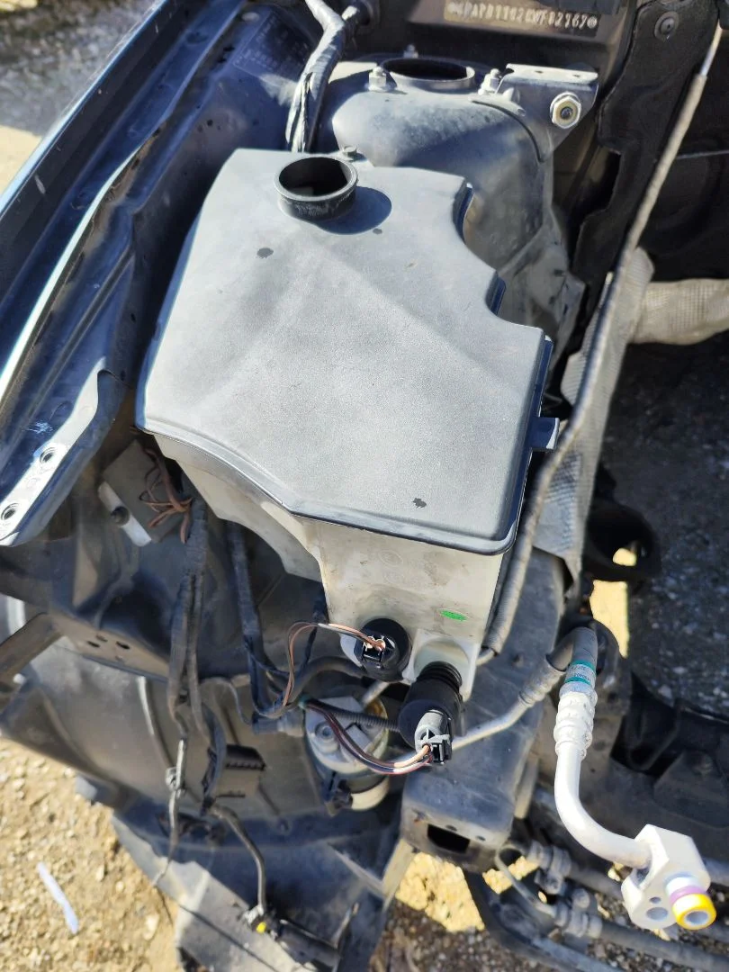 Foto de DEPOSITO LIMPIA BMW SERIE X3 (E83) 2.0 16V Diesel CAT (150 CV / 110 KW) referencia 61663403211