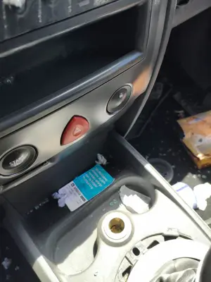Foto de WARNING RENAULT MEGANE II BERLINA 5P 1.5 dCi Diesel (106 CV / 78 KW)