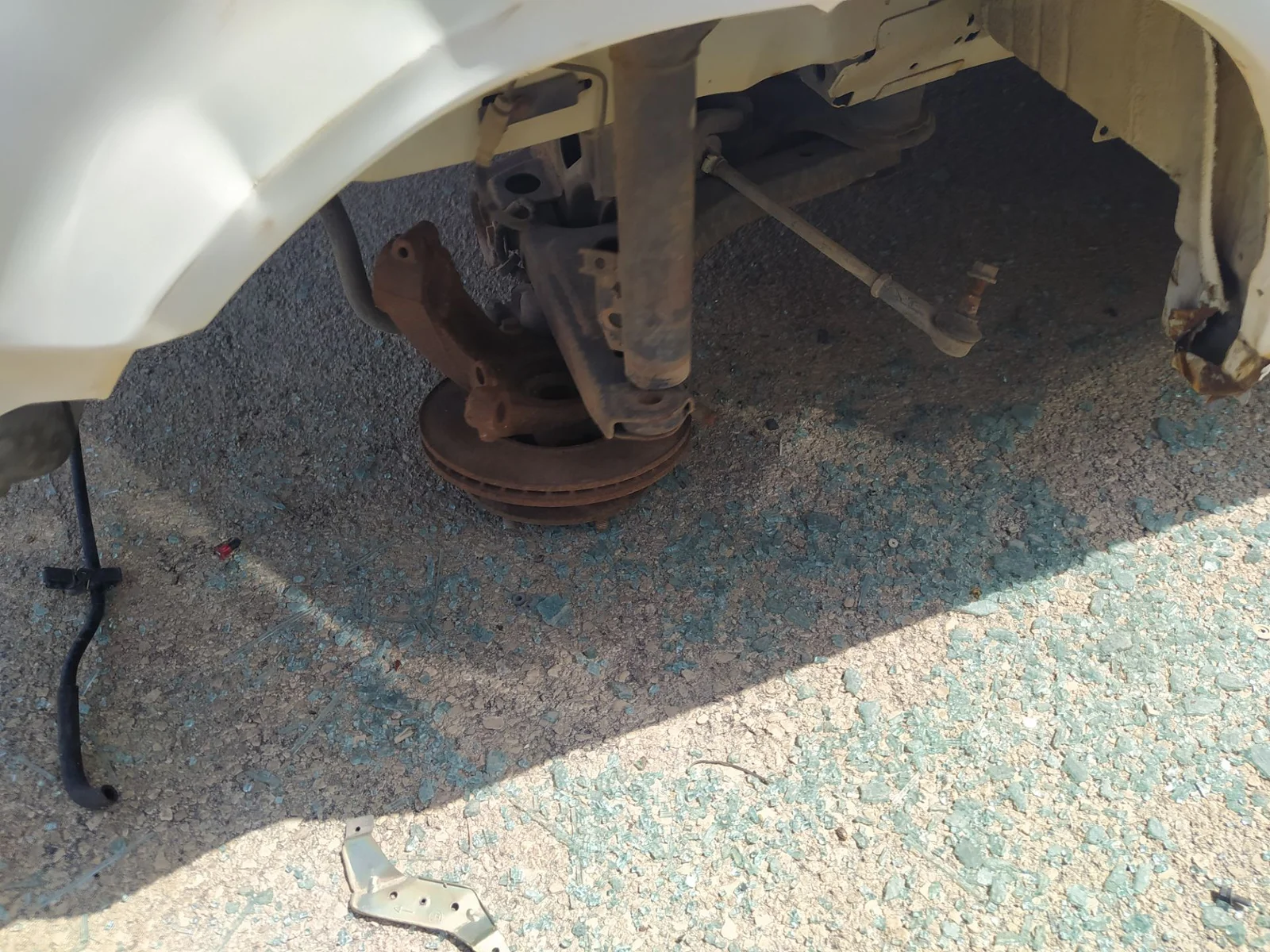 Foto de TRANSMISION DELANTERA IZQUIERDA FORD TRANSIT FURGÓN CORTO (FY) 2.0 TDE CAT (101 CV / 74 KW) referencia 4602016