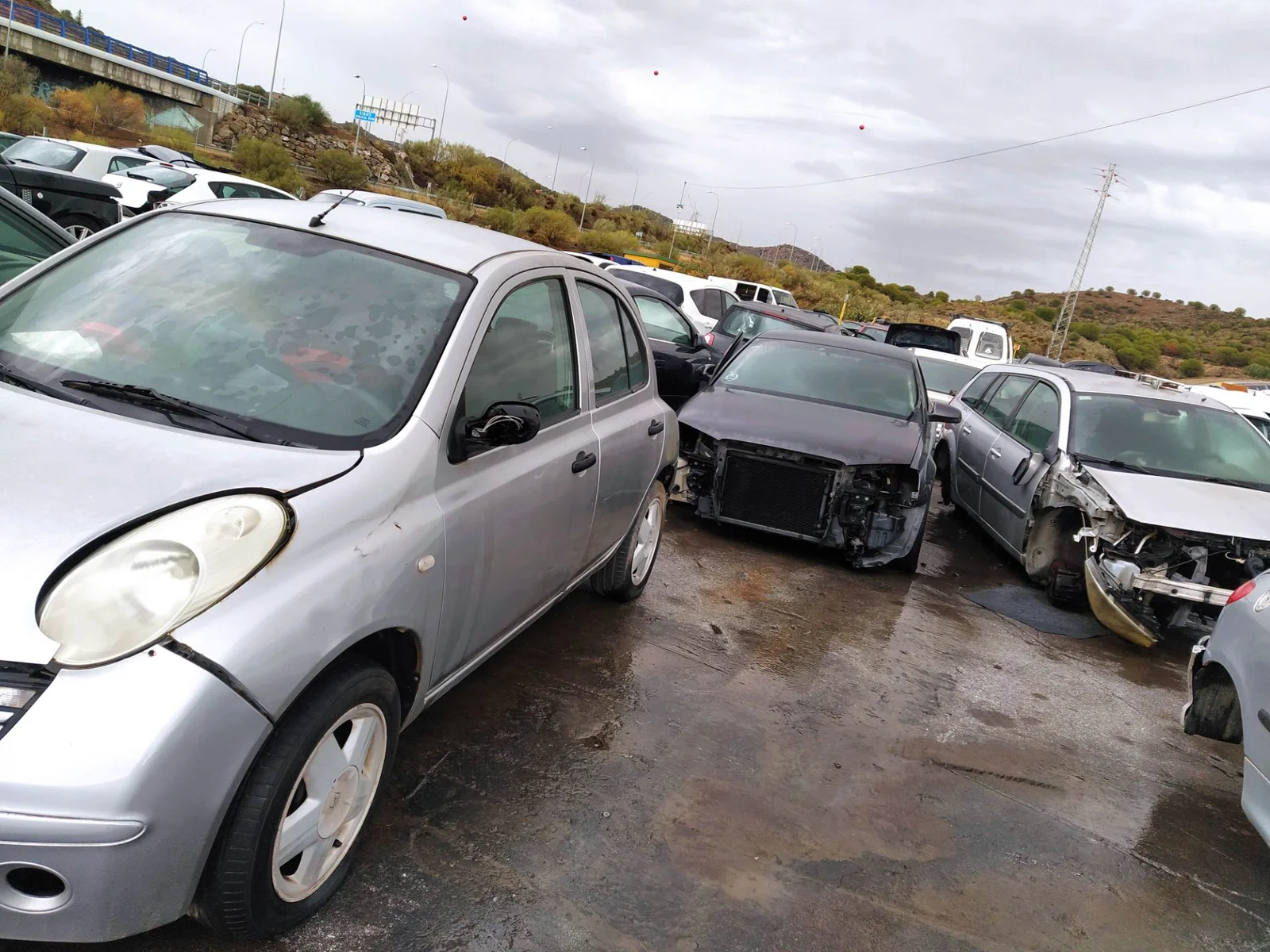 Foto de PASO RUEDA DELANTERO IZQUIERDO NISSAN MICRA (K12E) 1.2 CAT (65 CV / 48 KW) referencia 63843AX600