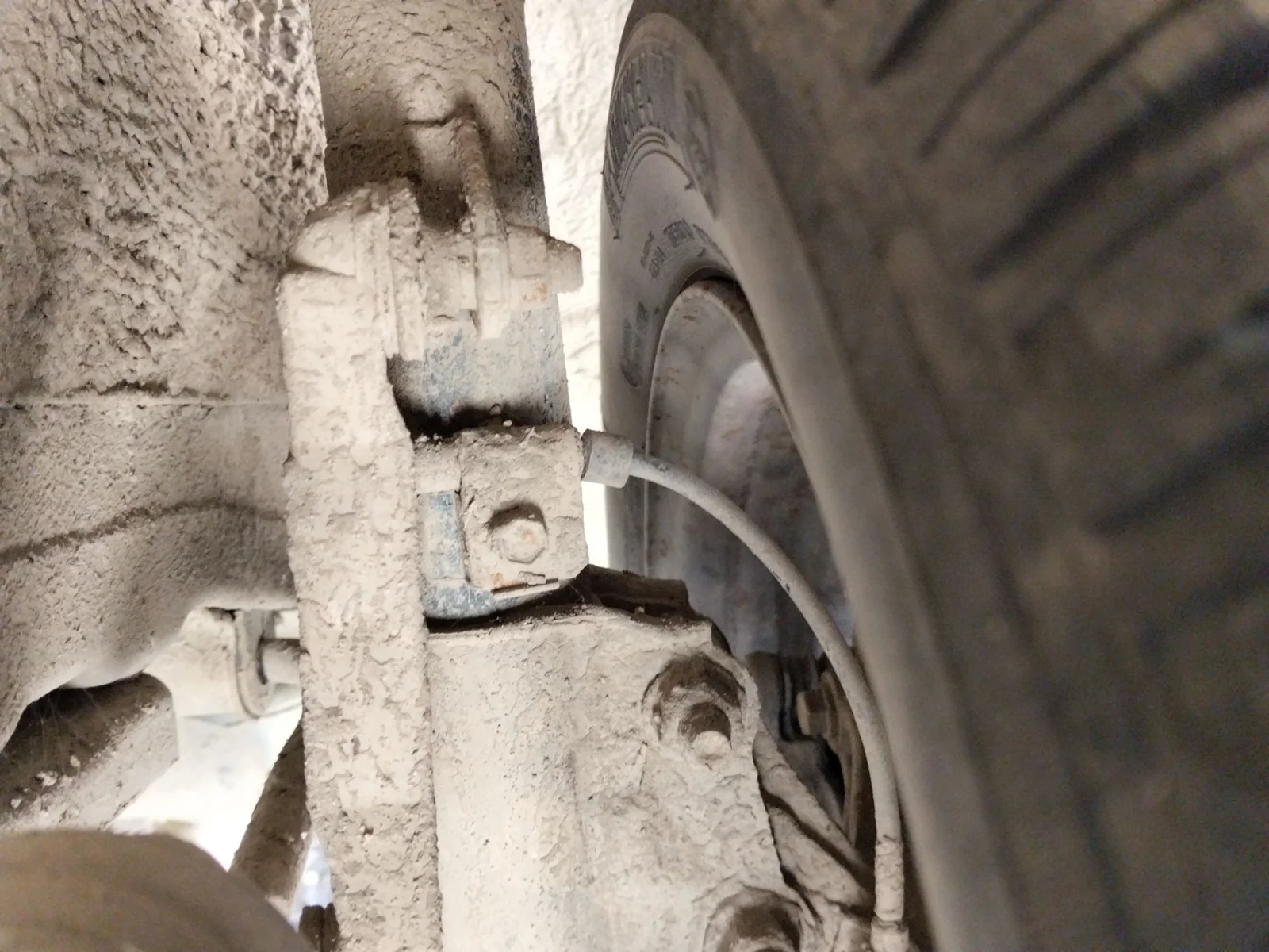 Foto de BRAZO SUSPENSION TRASERO DERECHO HYUNDAI ELANTRA (XD) 2.0 CRDi CAT (113 CV / 83 KW) referencia 55210-2D000