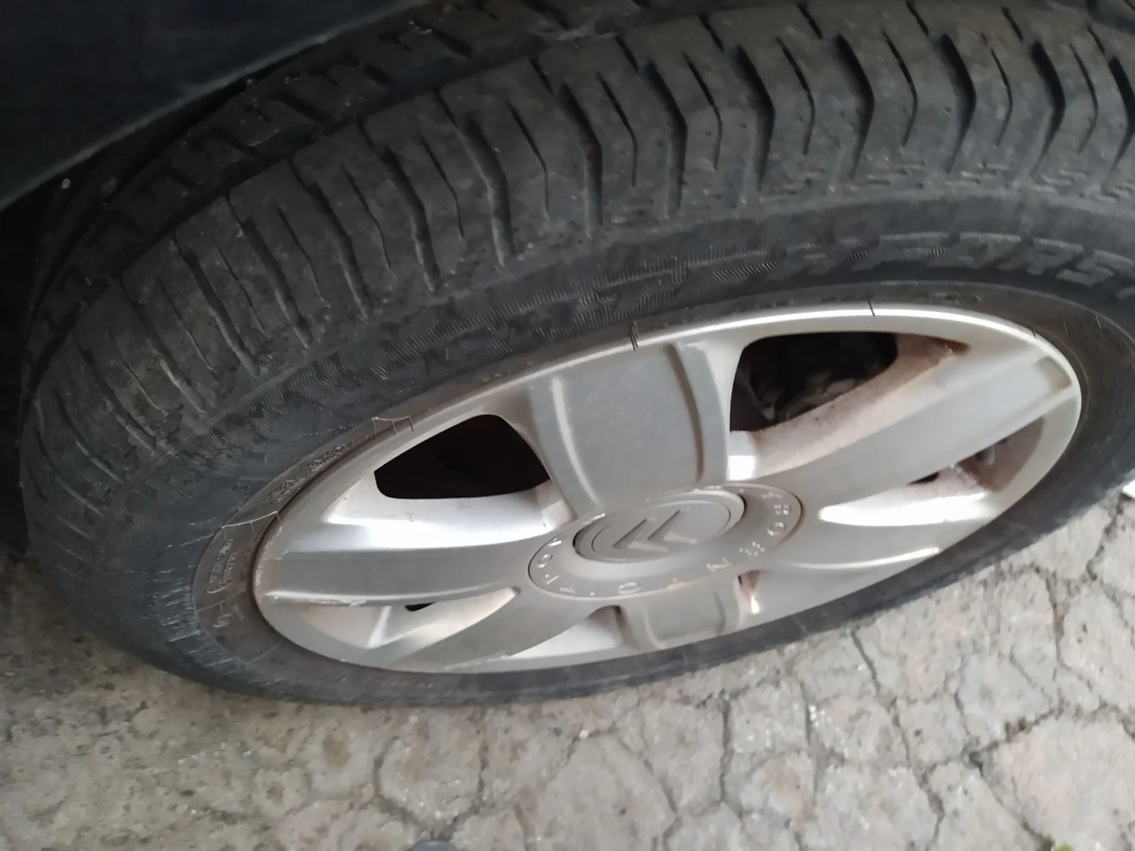 Foto de PASO RUEDA TRASERO IZQUIERDO CITROEN C4 COUPE 1.6 16V CAT (NFU / TU5JP4) (109 CV / 80 KW) referencia 8529PW