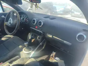 Foto de SALPICADERO AUDI TT COUPE/ROADSTER (8N3/8N9) 1.8 20V Turbo (180 CV / 132 KW) referencia 8N1857003A FKZ