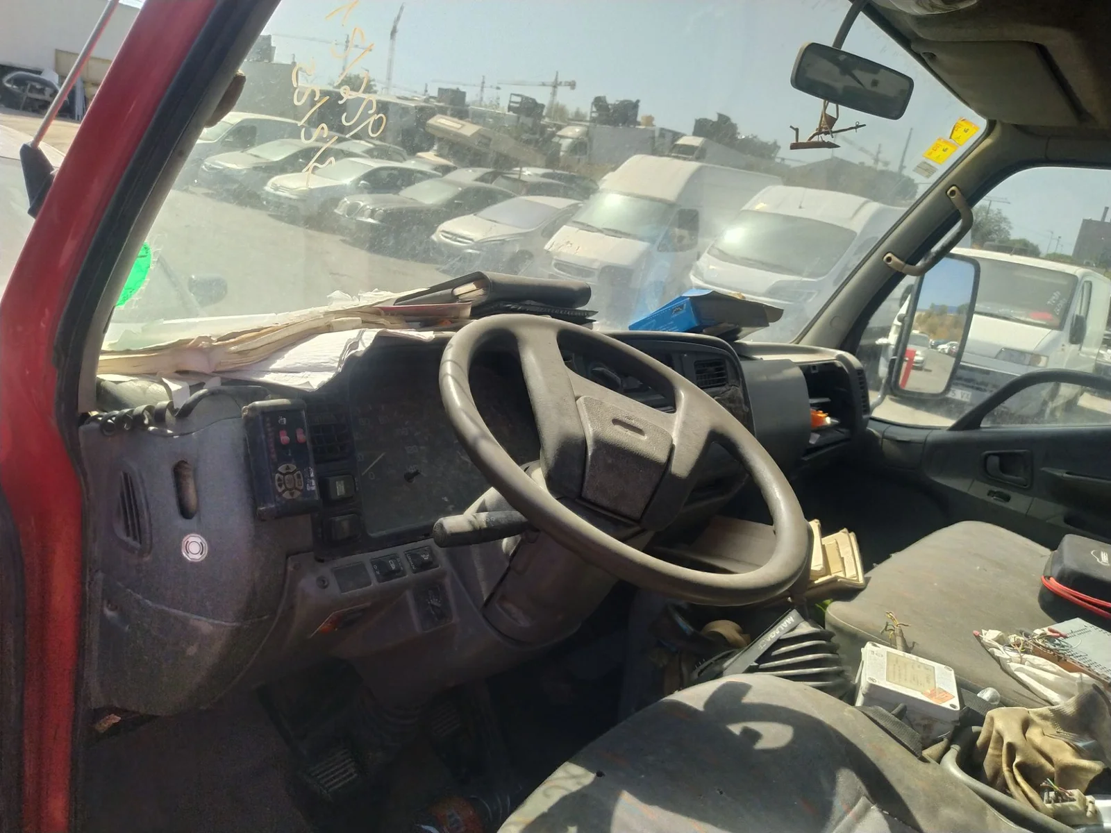 Foto de RESISTENCIA CALEFACCION MITSUBISHI CANTER 3.0 Diesel (125 CV / 92 KW)