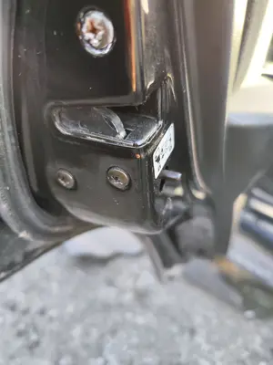 Foto de CERRADURA PUERTA TRASERA IZQUIERDA HYUNDAI TERRACAN (HP) 2.9 CRDi CAT (150 CV / 110 KW) referencia 81420-H1020