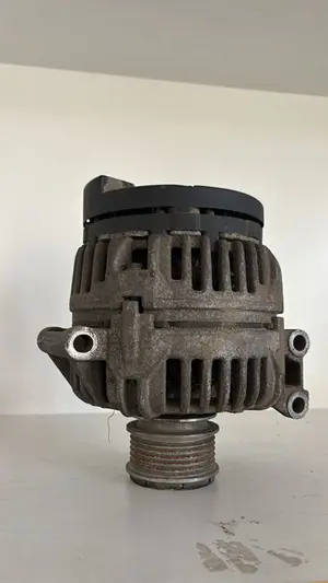 Foto de ALTERNADOR RENAULT KANGOO I (F/KC0) 1.6 16V (95 CV / 70 KW) referencia 0124325031