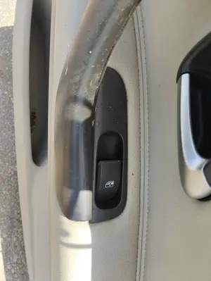 Foto de MANDO ELEVALUNAS TRASERO DERECHO SAAB 9-3 BERLINA 1.9 TiD CAT (150 CV / 110 KW)