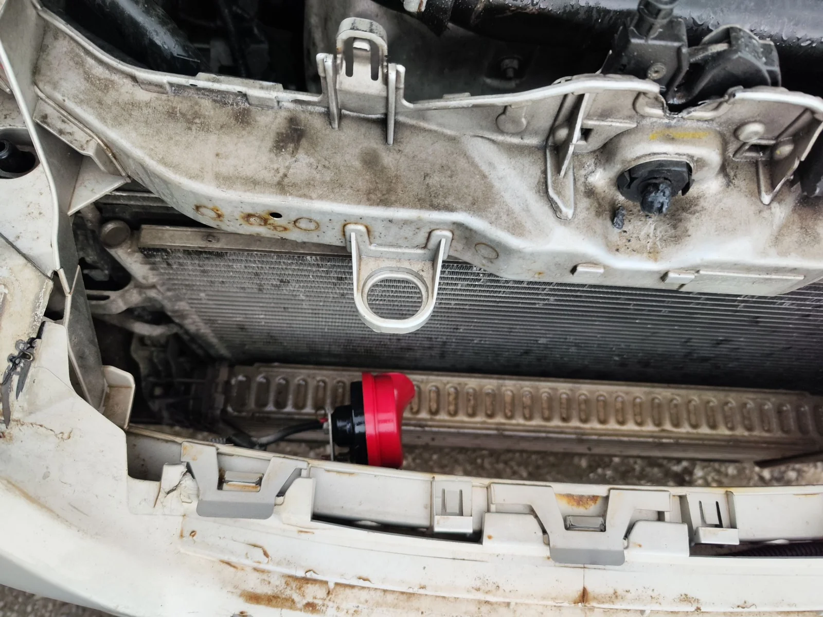 Foto de RADIADOR AGUA FORD FOCUS BERLINA (CAP) 1.6 TDCi CAT (90 CV / 66 KW) referencia 1357325
