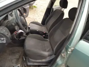 Foto de ASIENTO DELANTERO IZQUIERDO FORD FOCUS FAMILIAR (CAK) 1.8 TDDI Turbodiesel CAT (90 CV / 66 KW)