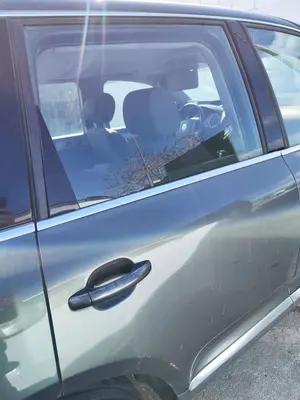 Foto de LUNA TRASERA DERECHA VOLKSWAGEN TOUAREG (7LA) 2.5 TDI (174 CV / 128 KW) referencia 7L0845206D